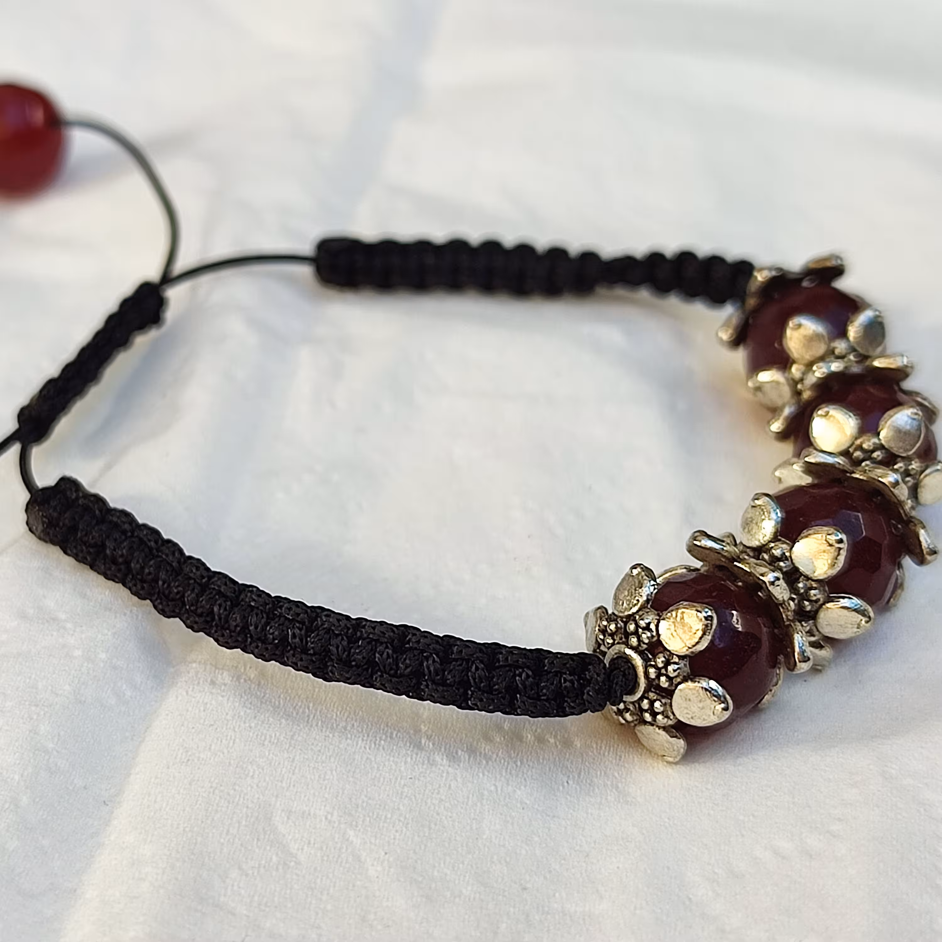 دستبند  سنگ جید قرمز اصل