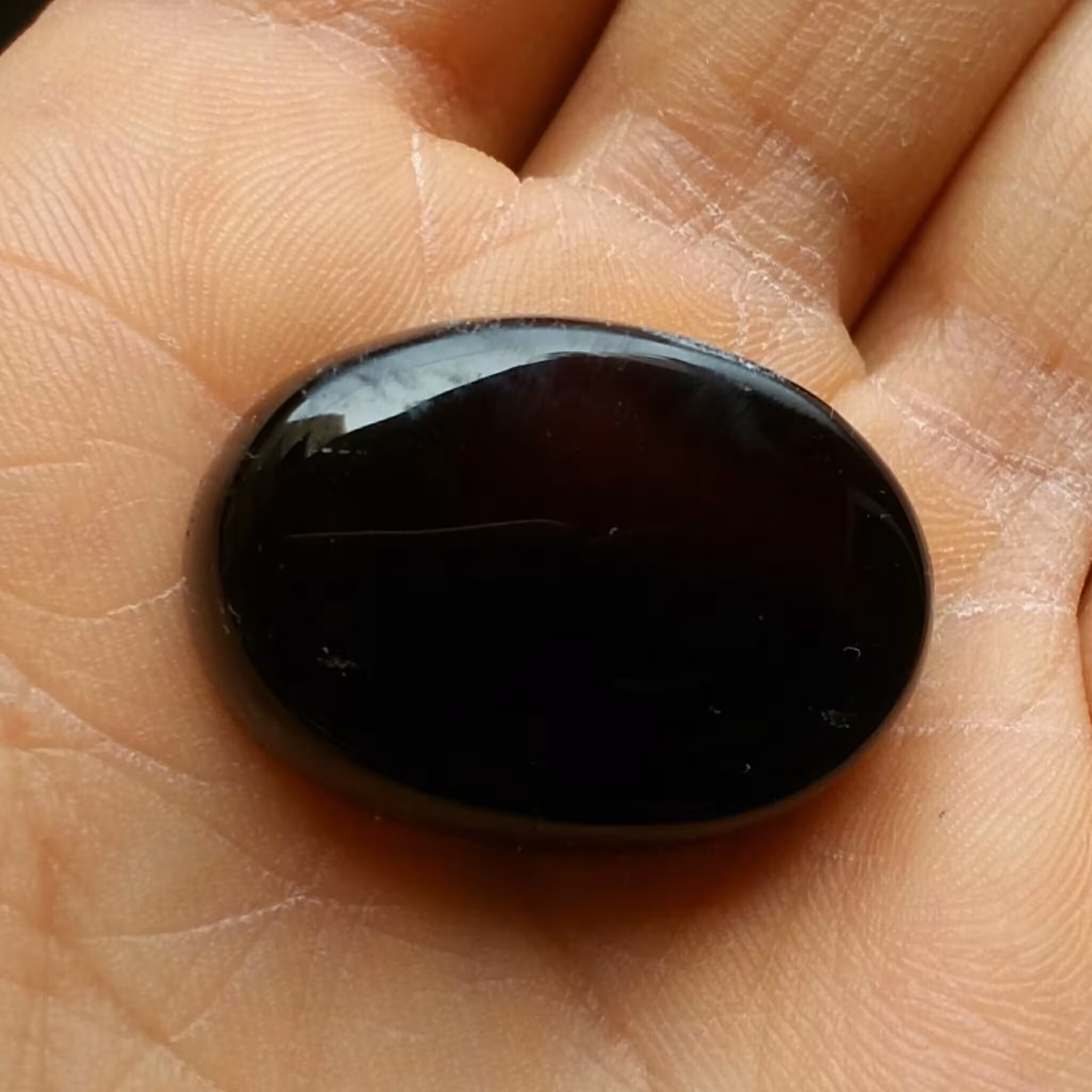 نگین عقیق شفت العبد بسیار خاص و دیدنی پر رنگ قواره دار بسیار درشت