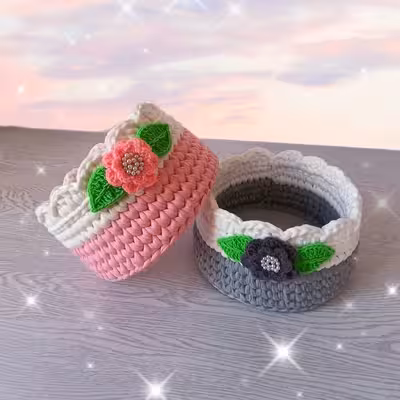 سبد قلاب بافی تریکو طرح عروس و داماد کد 80069 مجموعه دو عددی