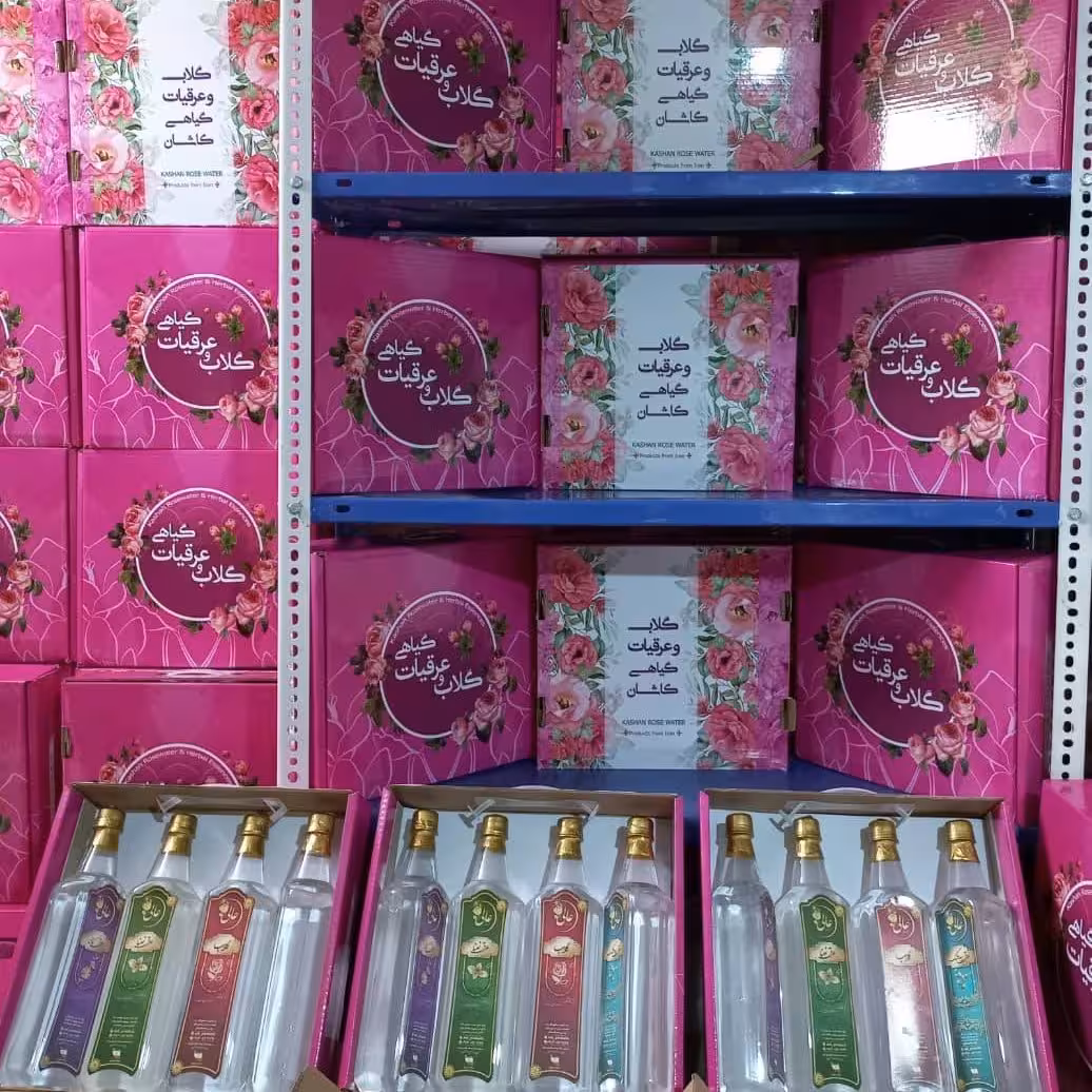 پک هدیه عالی (عرق نعناء/گلاب عالی/عرق کاسنی /عرق بیدمشک)