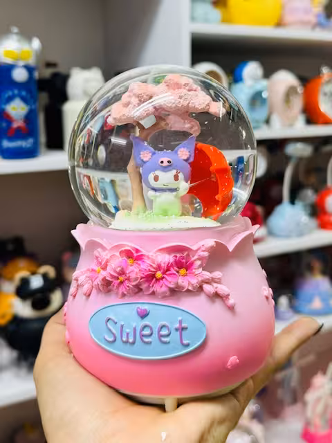 گوی موزیکال برفی طرح کورومی 3