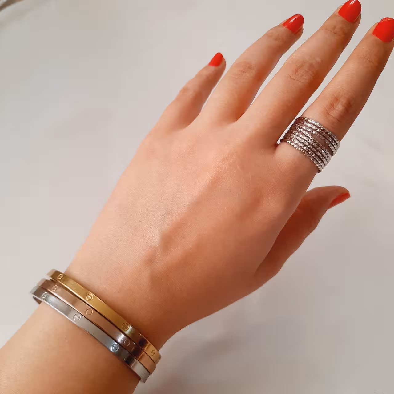 دستبند کارتیر