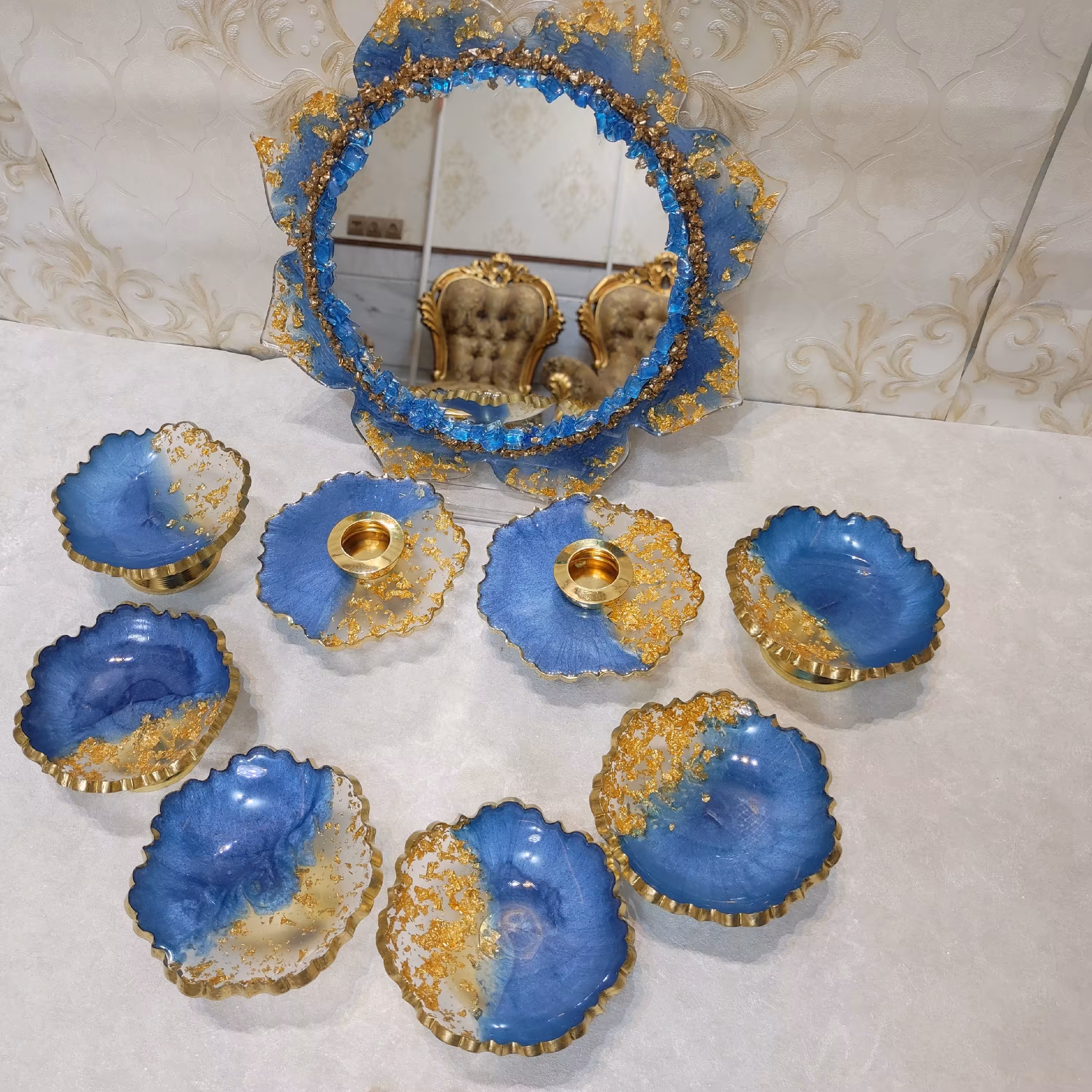 هفت سین تمام رزینی بدون پایه و آینه قطر 25سانت و پیاله های 13سانتی