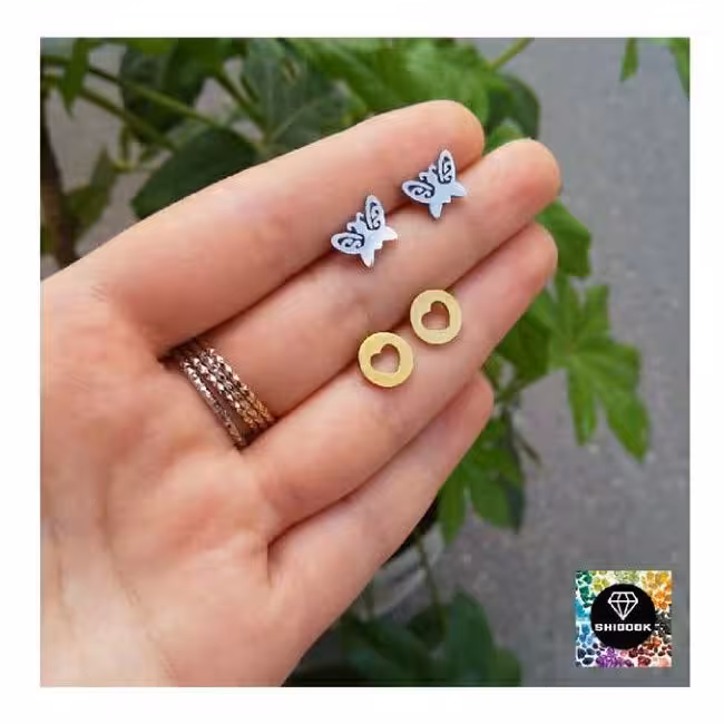 گوشواره میخی