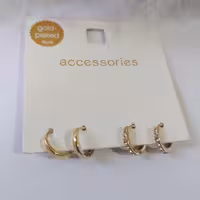گوشواره حلقه ای کوچک  دخترانه در دو مدل ساده و نگین دار برند اکسسوریز