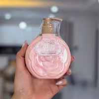لوسیون بدن با رایحه گل رز بیوآکوا
