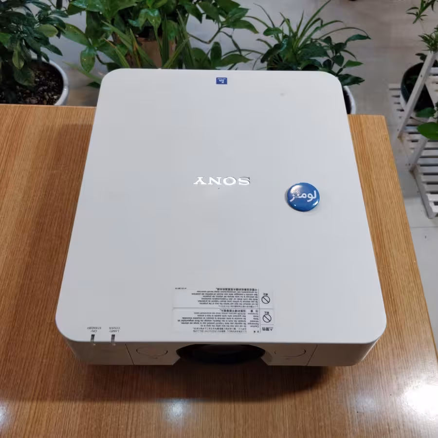 ویدئو پروژکتور سونی مدل VPL-FX30 4200 (کارکرده)
