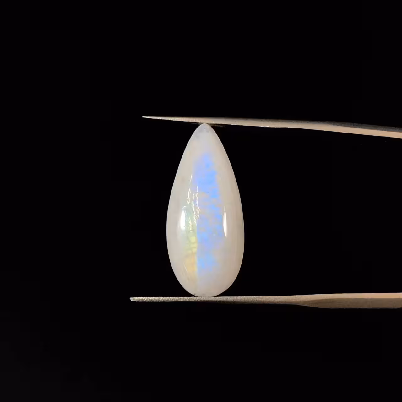 نگین سنگ ماه با کیفیت معدنی 251465