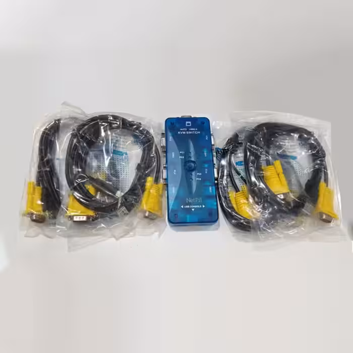 سوییچ چهار پورت KVM نت پیل مدل 104UK-T