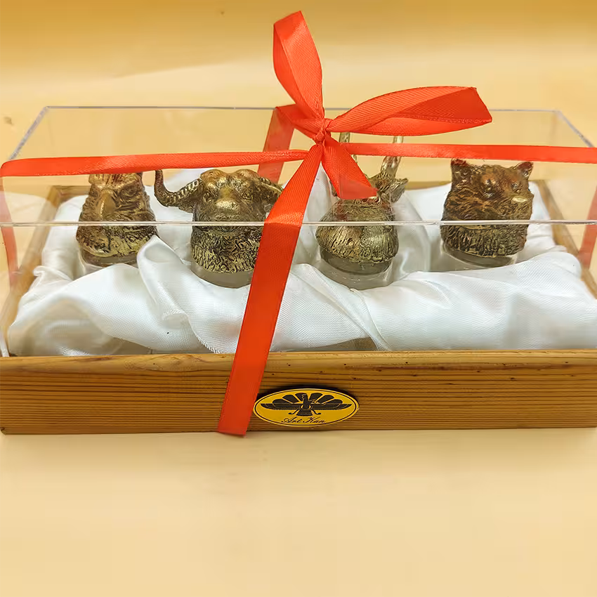 ست شات نوشیدنی 4 عددی سر حیوان جعبه چوب و شیشه کد gh570028