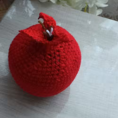 انار بافتنی شب یلدا بزرگ دستبافت قرمز رنگ