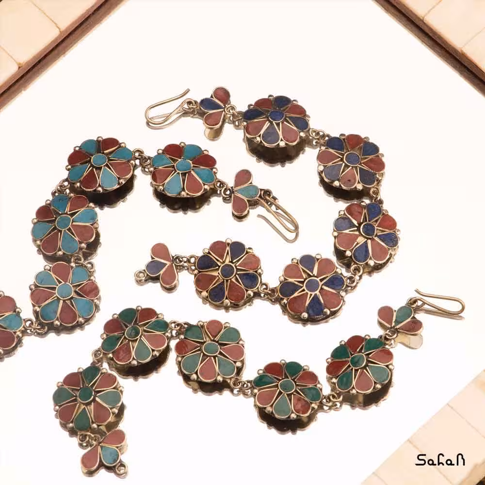 دستبند وابریانیوم