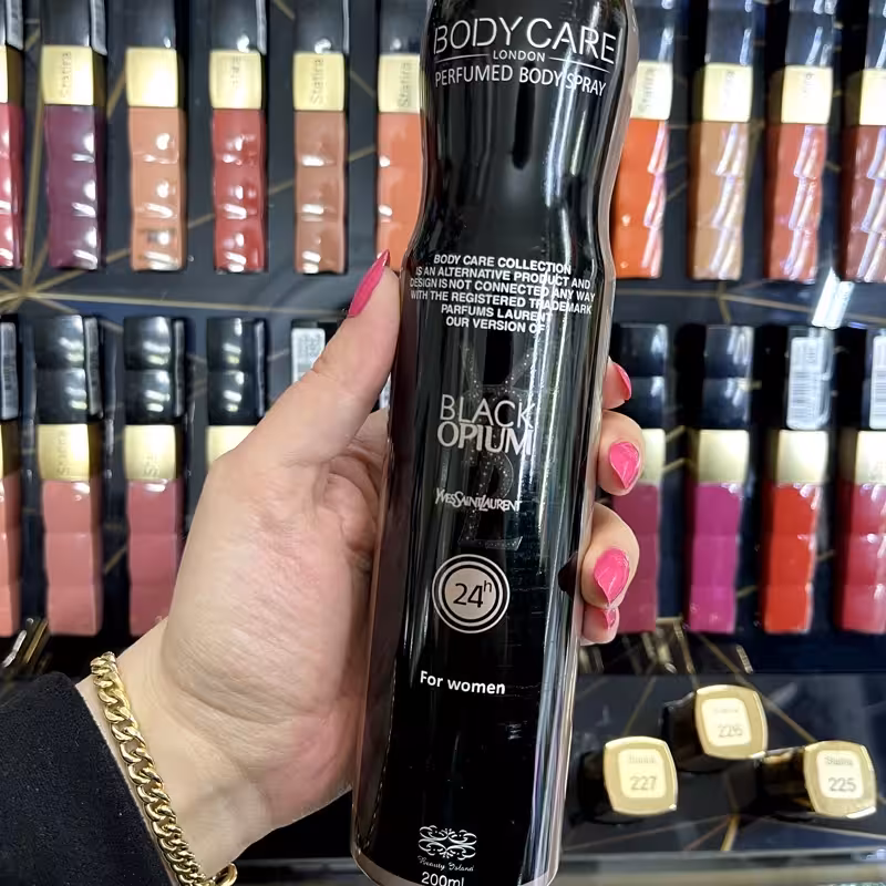 اسپری خوشبو کننده بدن زنانه بادی کر مدل BLACK OPIUM حجم 200 میلی لیتر  رایحه گرم و شیرین | amazonchi