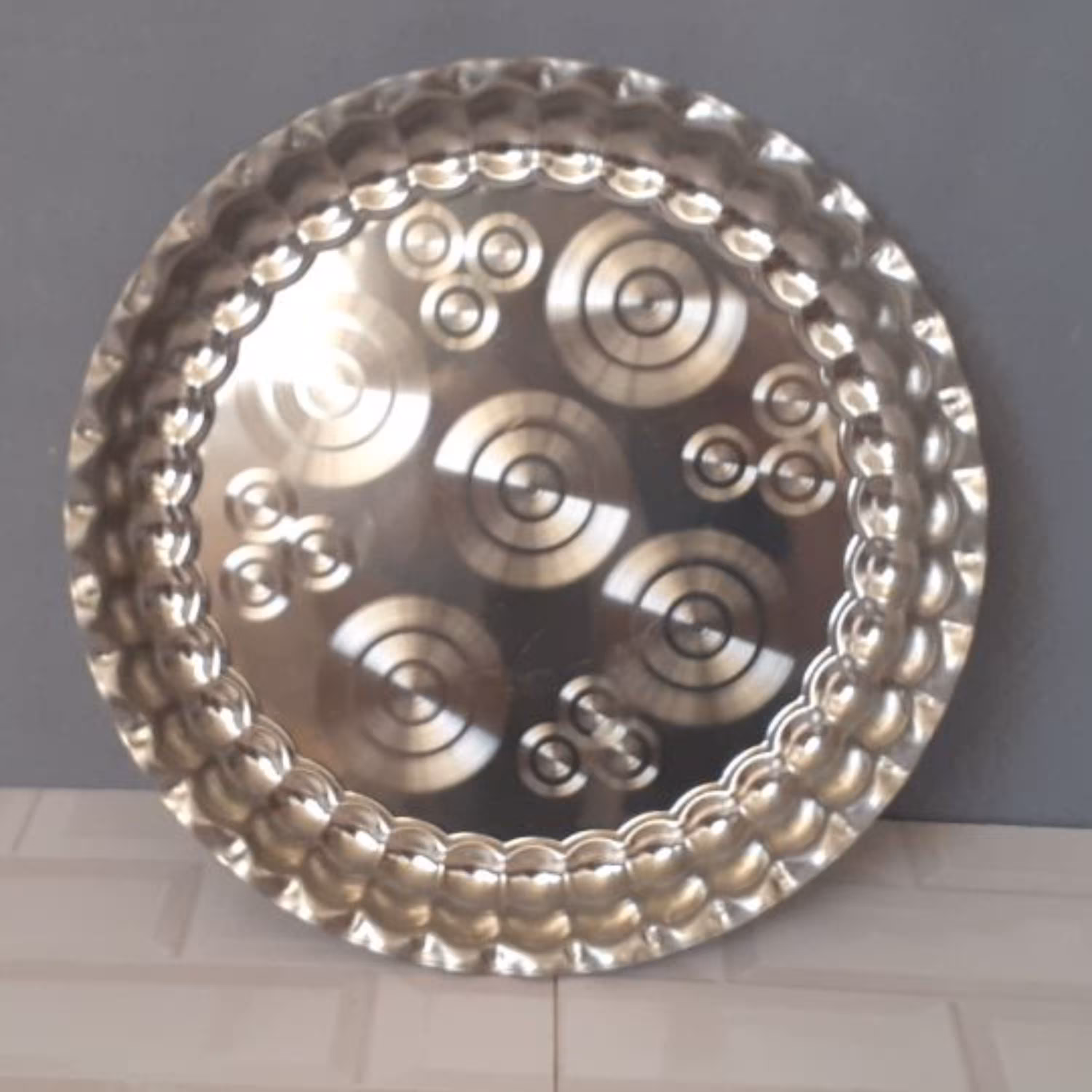 سینی استیل لبه کنگره ابکاری سایز 40 با کیفیت و مقاوم مخصوص پذیرایی