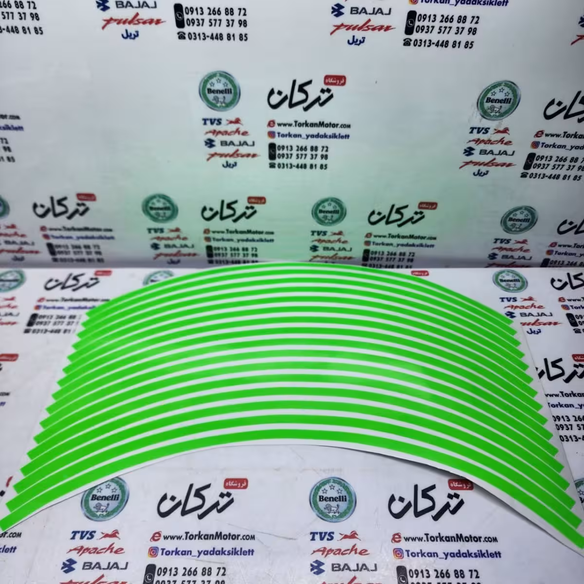 برچسب ( شبرنگ ) ارم دور رینگ طرح ساده باریک ( فسفری )