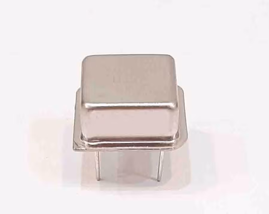 کریستال اسیلاتور  16.384MHZ پایه دار مربعی، بسته بندی DIP8