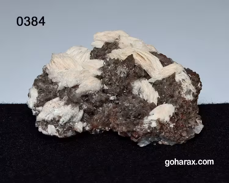 سنگ زینتی باریت با همرشدی کوارتز