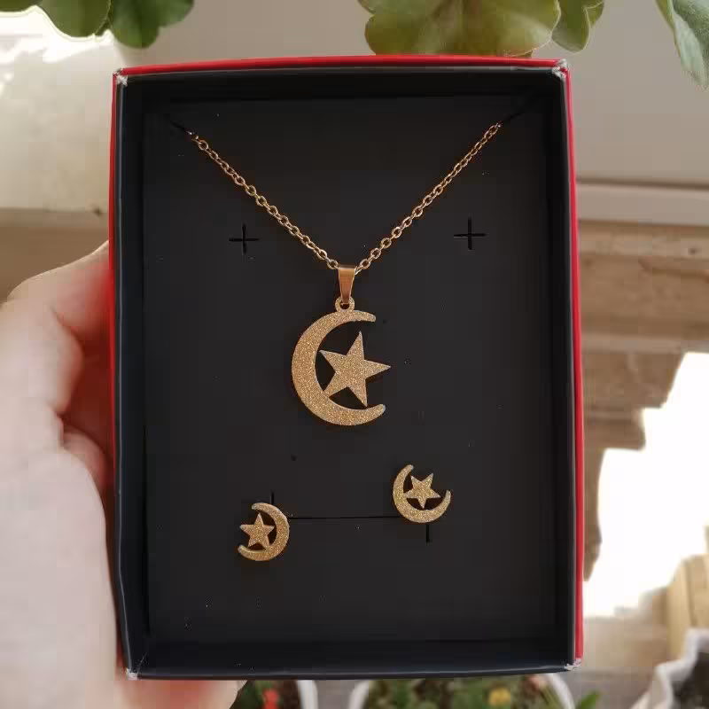 نیم ست تمام استیل سن پلاس. همراه با جعبه کادویی 