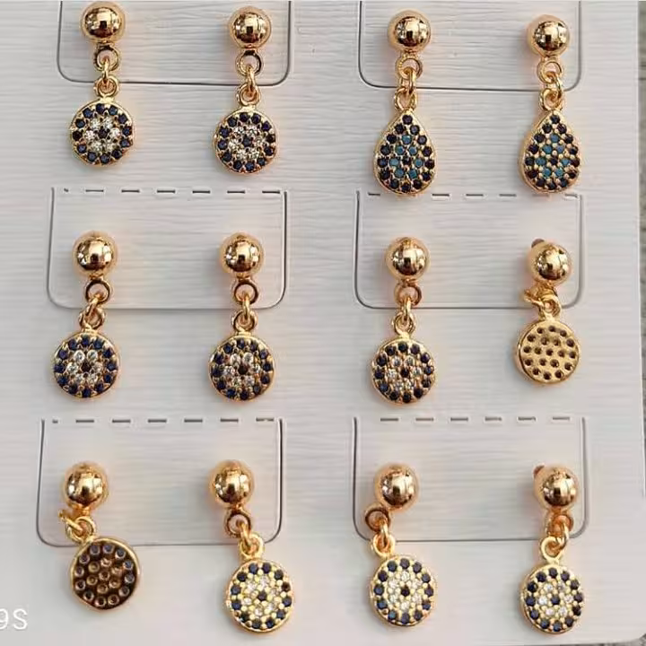 گوشواره آویز سوزنی🥰😍🌺
رنگ ثابت👌👌
ضدحساسیت😇😇
کار شیک و زیبا