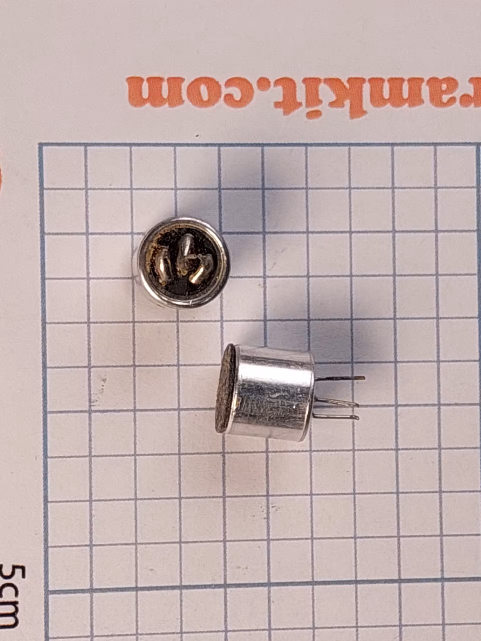 میکروفون خازنی سه پایه