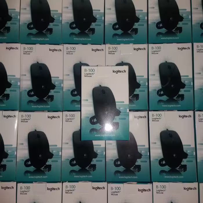 موس (ماوس) سیمی LOGITECH B100 موس آک هست اما شرکتی مقداری خط و خش داره به همین دلیل قیمتش 105تومن هست قیمت اصلی 160هست