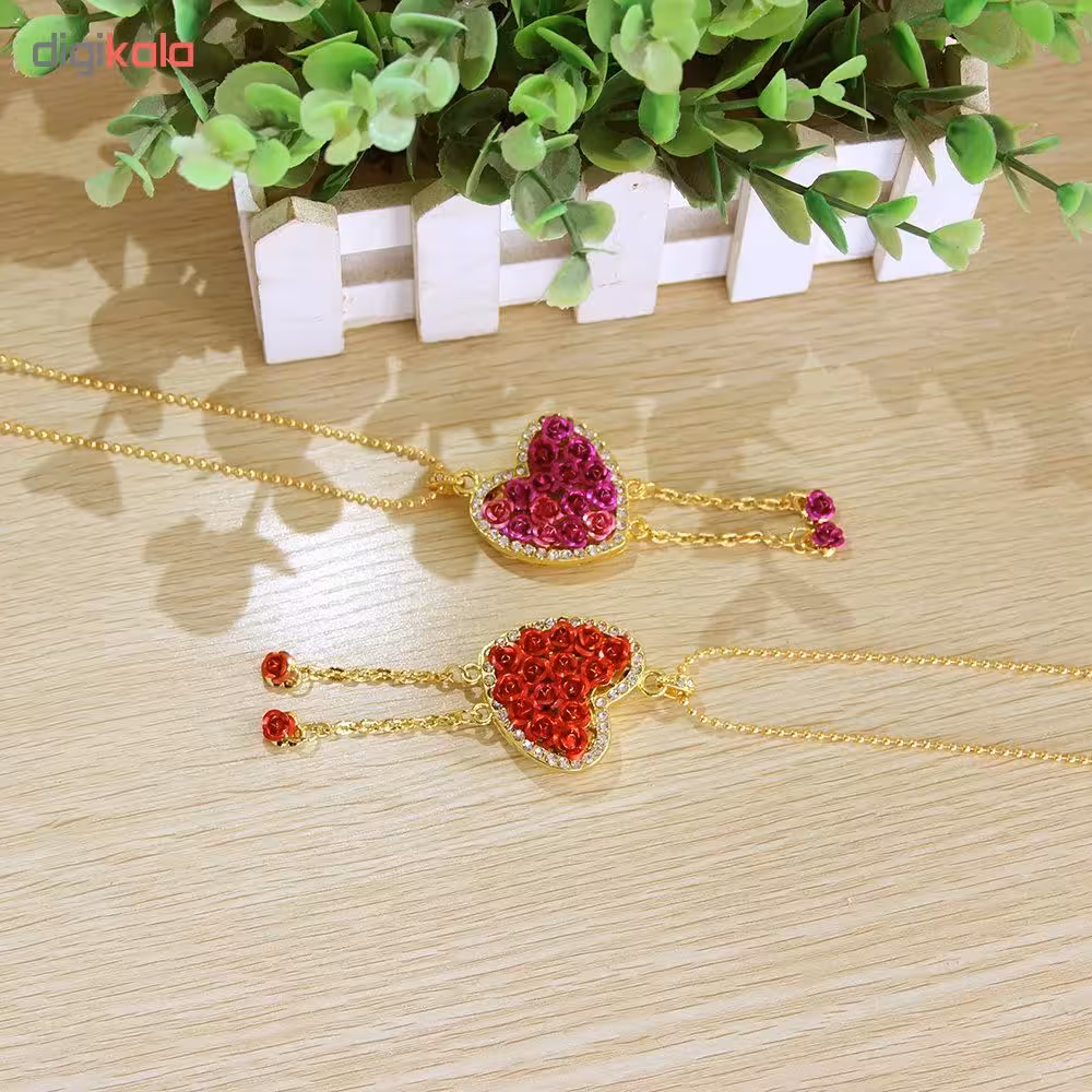 فلش مموری طرح قلب مدل UJ-050 ظرفیت 32 گیگابایت