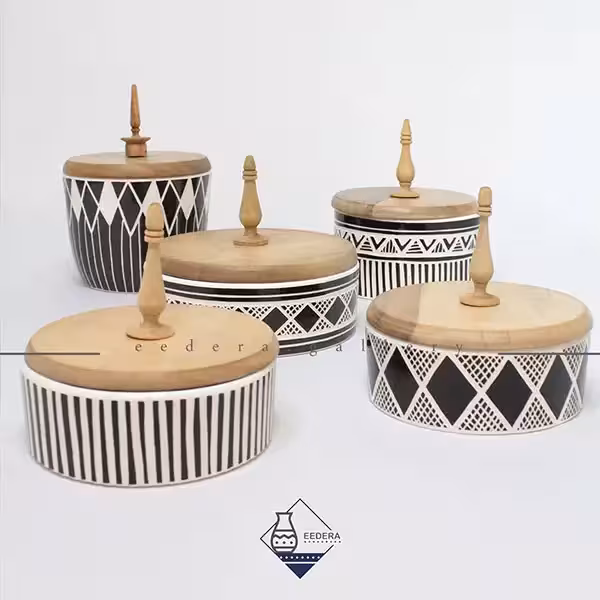 شکلات خوری با درب چوبی مشکی