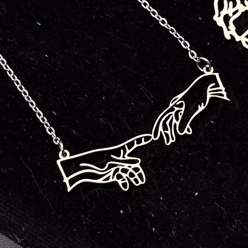 گردنبند طرح نقاشی دست خدا استیل