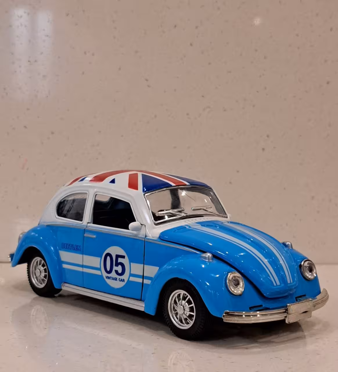 ماکت ماشین فلزی فولکس (طرح پرچم)