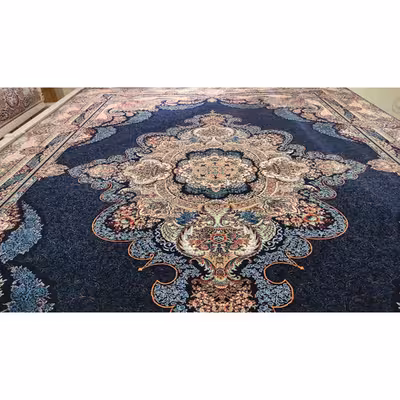 فرش ماشینی زمرد مشهد مدل گلایل زمینه سورمه ای