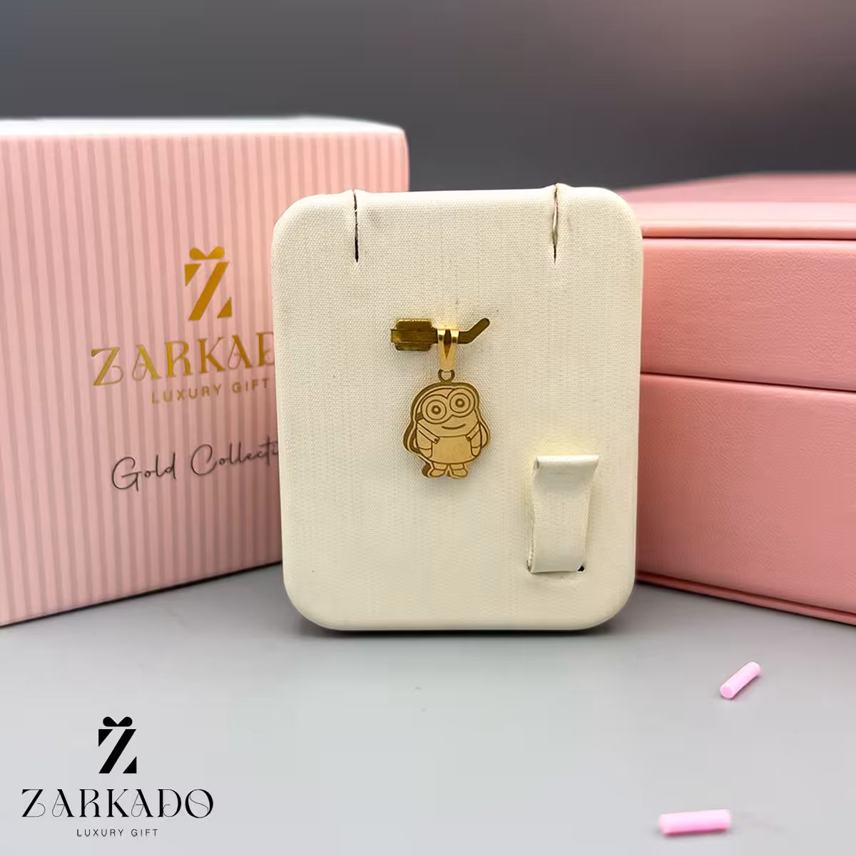 پلاک طلا طرح مینیون تپل کد P17102
