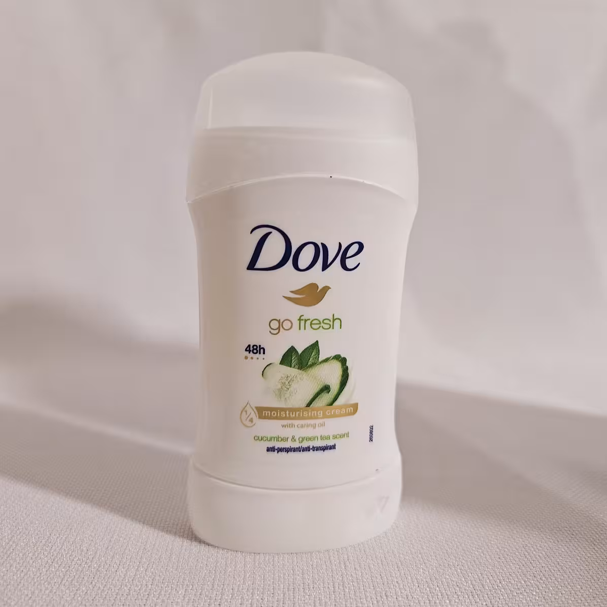 استیک دئودورانت ضد تعریق زنانه داو مدل GO FRESH با رایحه خیار و چای سبز حجم 40 گرم