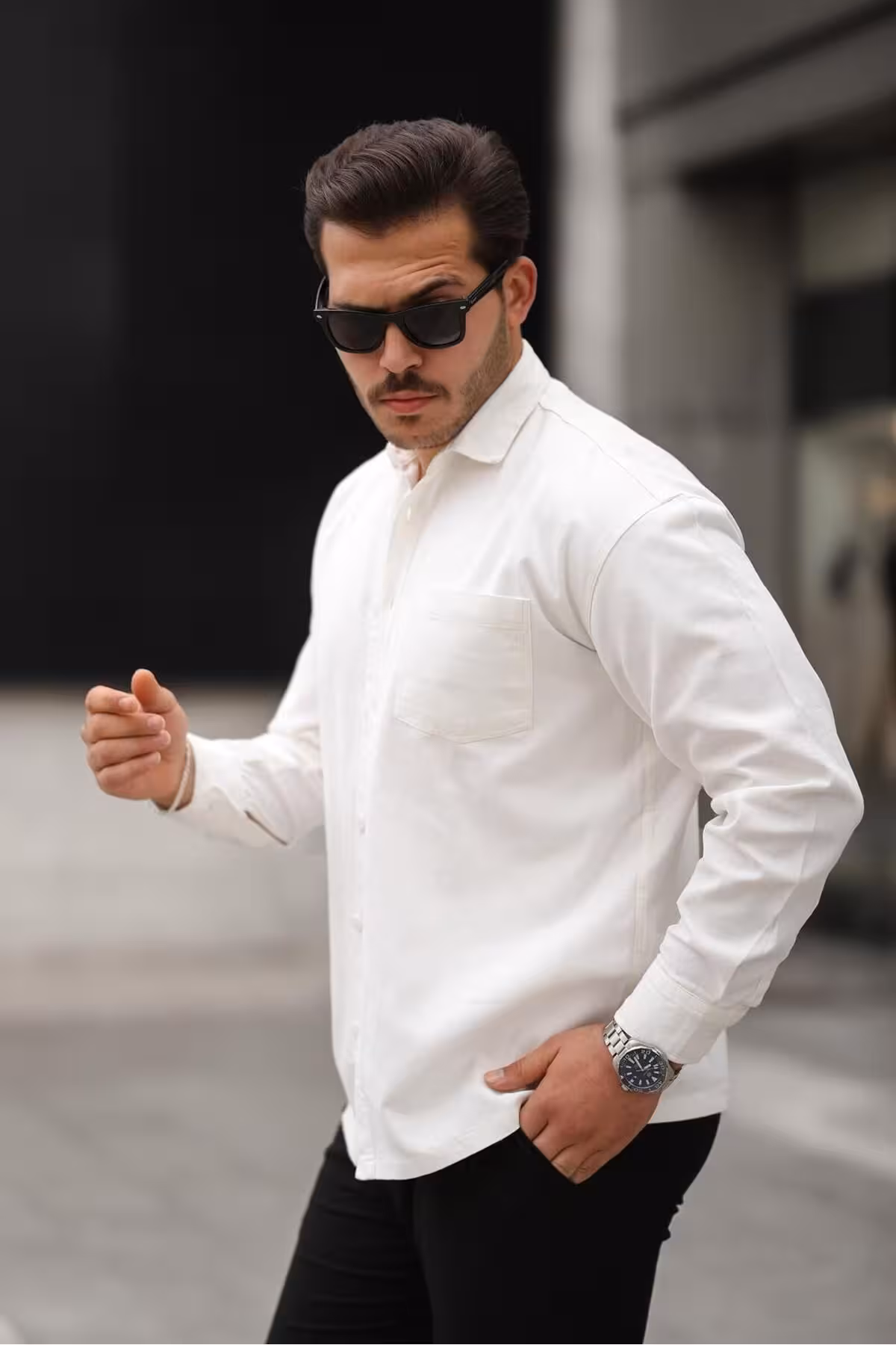 پیراهن / بلوز دکمه دار سفید مردانه پارچه گاباردین Valiberta
