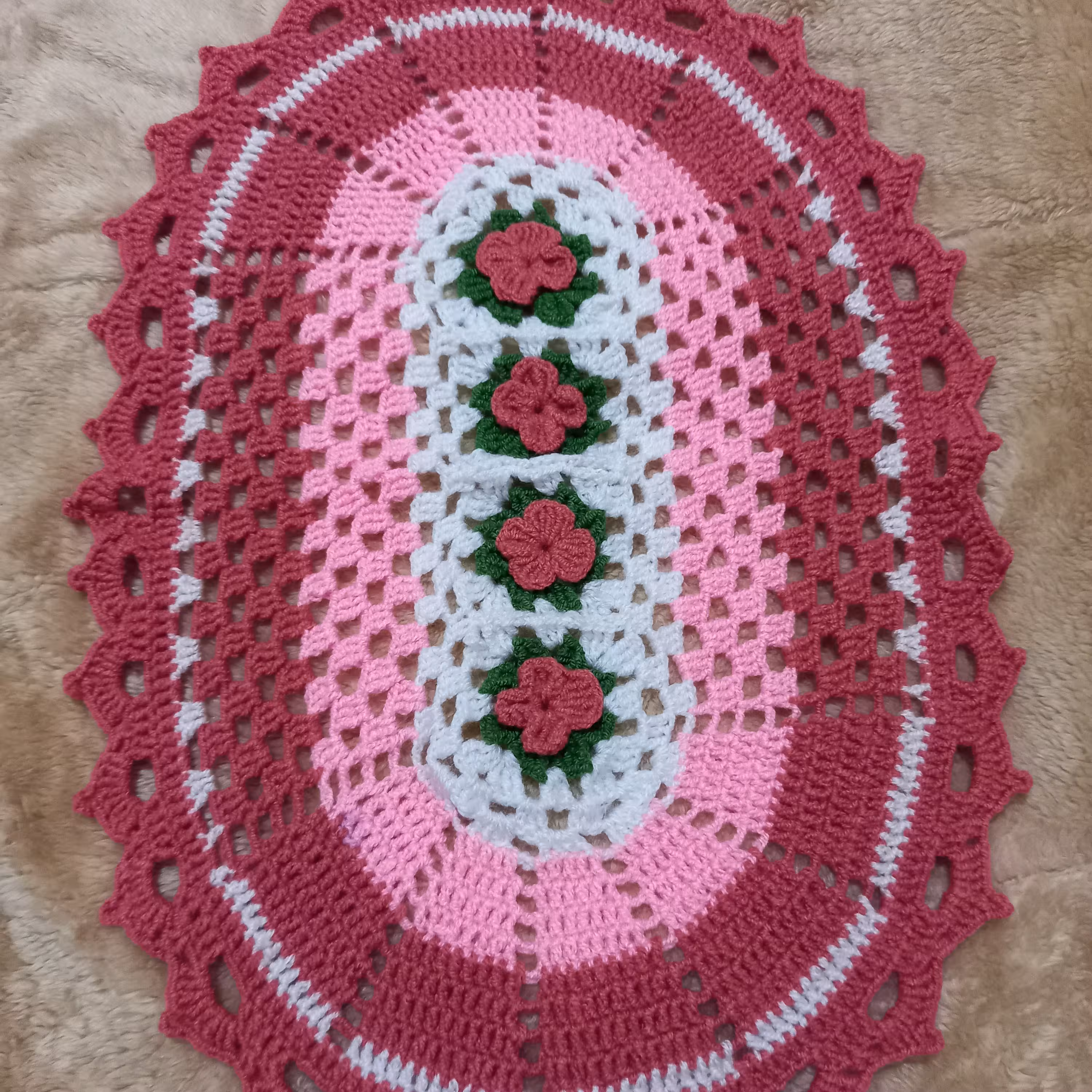 رومیزی بافتنی