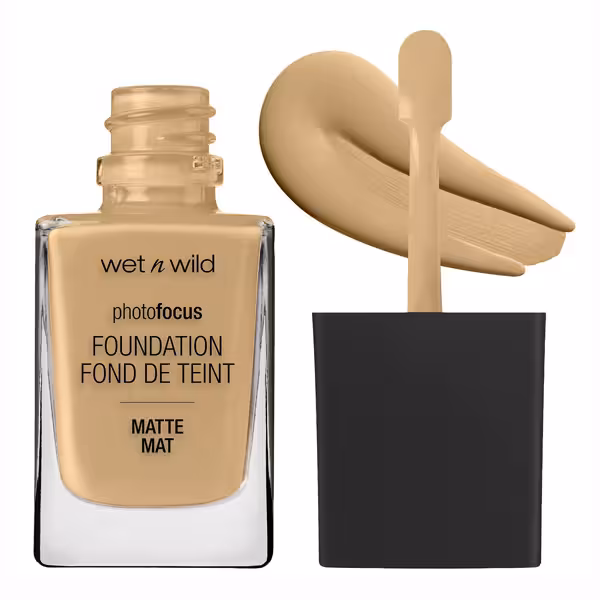 کرم پودر وت اند وایلد مدل Photo Focus Matte رنگ Golden Beige شماره 368C حجم 30 میل