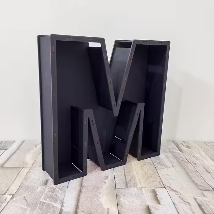 باکس گل مدل حرف M