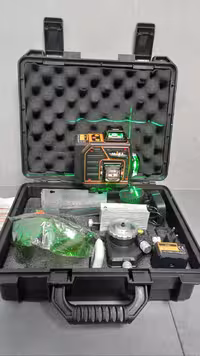 تراز لیزری نور سبز 3 خط مکس 360 درجه با لوازم کامل مدل