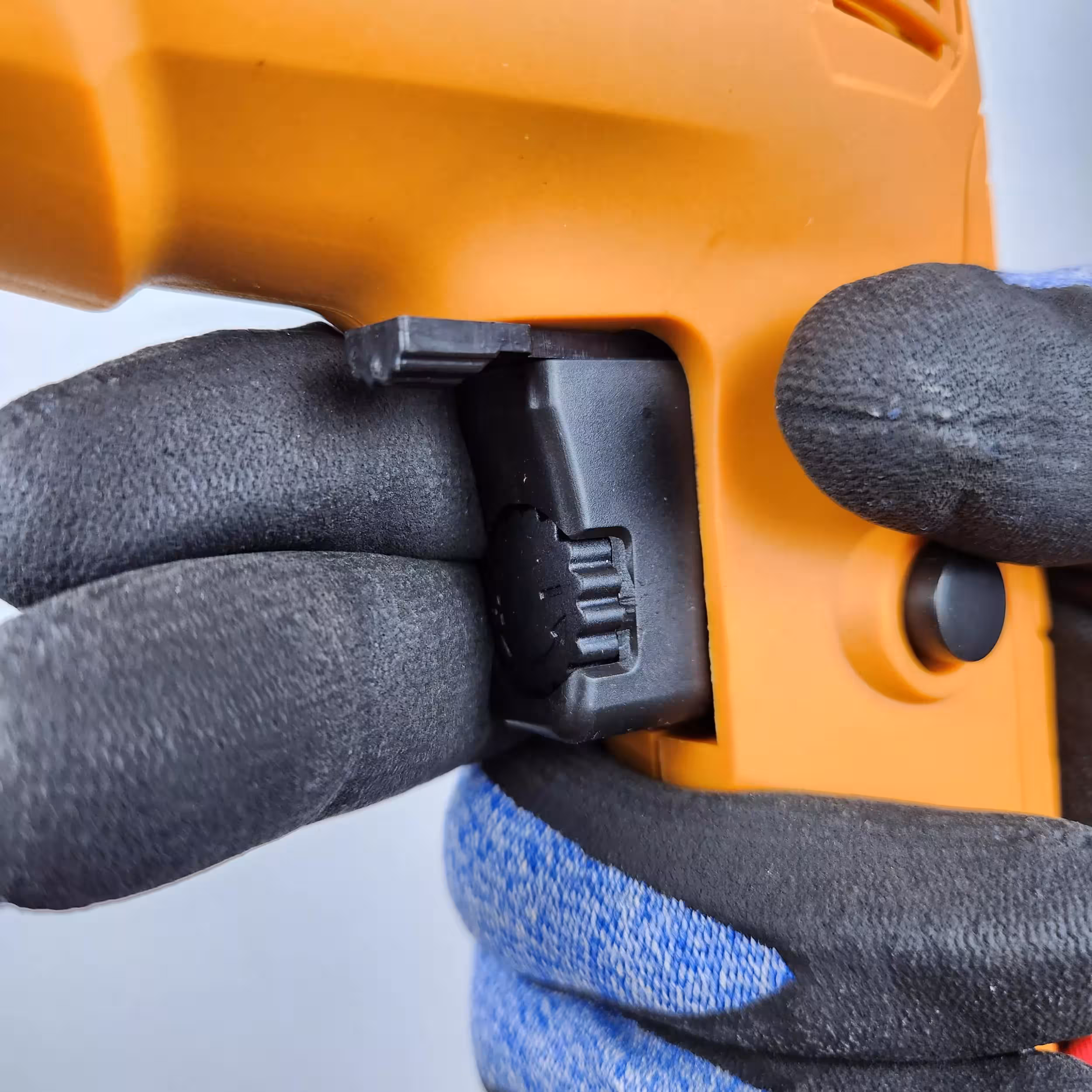 دریل صنعتی اینتیمکث کد 0102