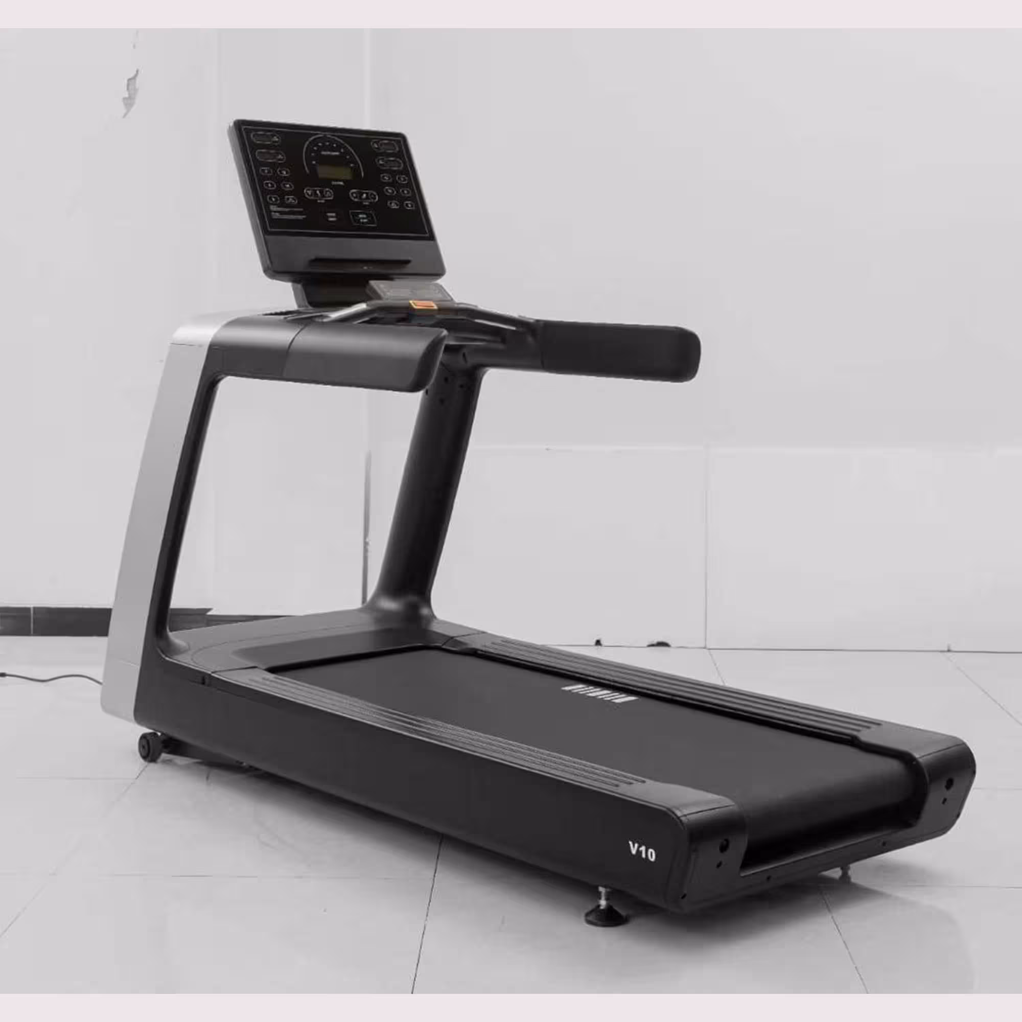 تردمیل باشگاهی دیادورا مدل V10