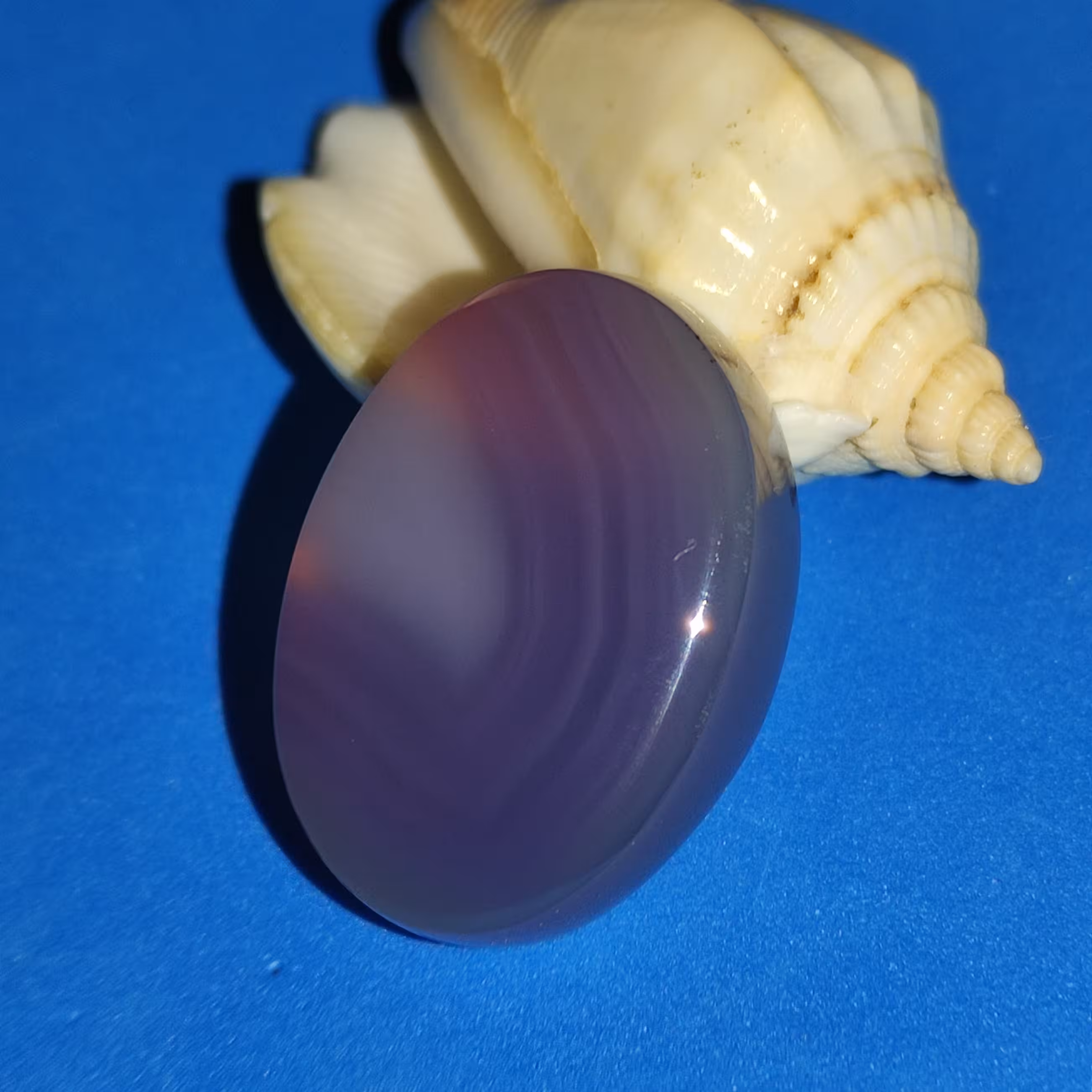 نگین زیبای عقیق سوسنی 