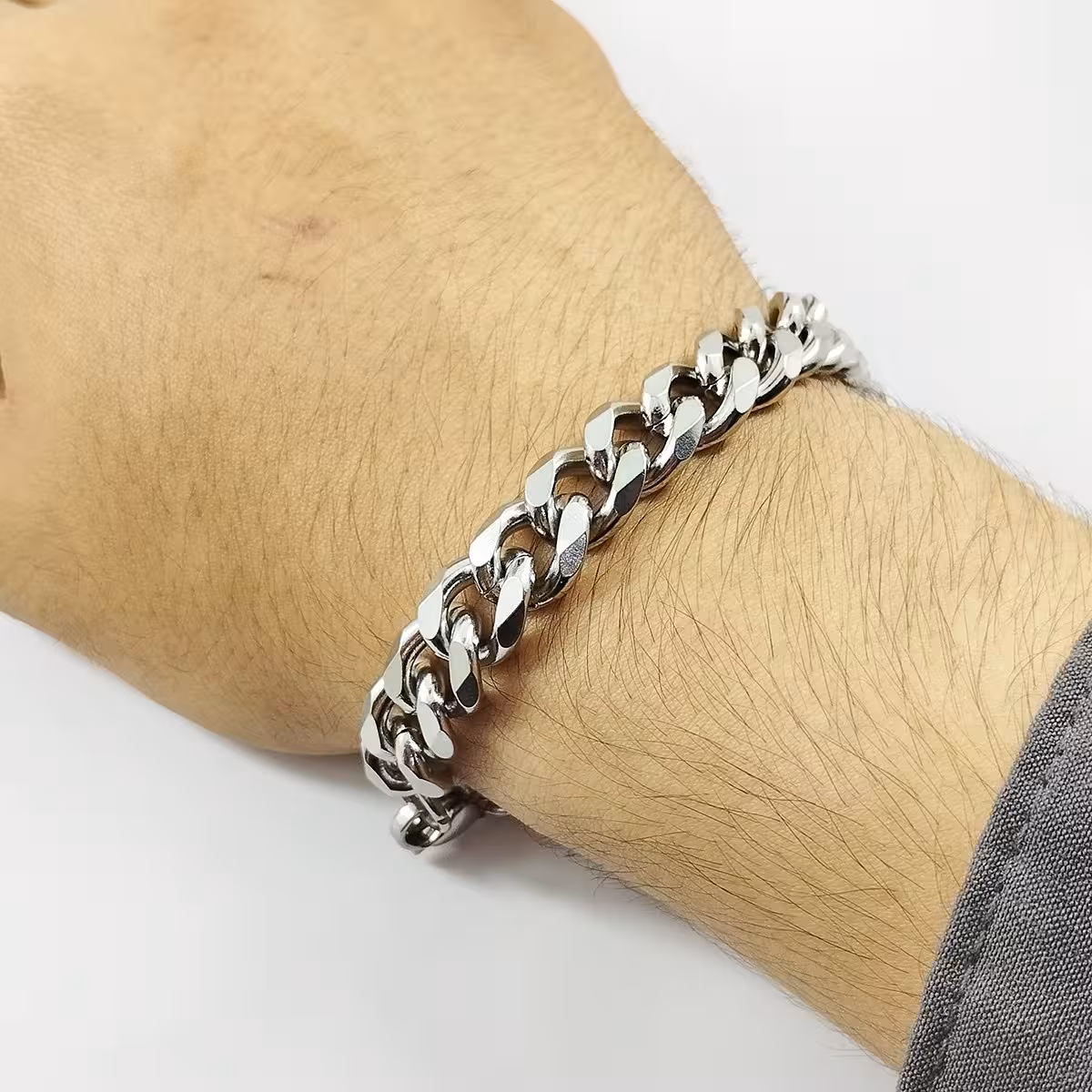 دستبند زنانه و مردانه سلین کالا مدل اسپرت طرح استیل COD-12893252 