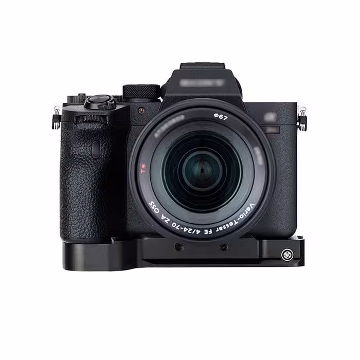 اکستنشن گریپ دوربین جی جی سی مدل HG-A7R4