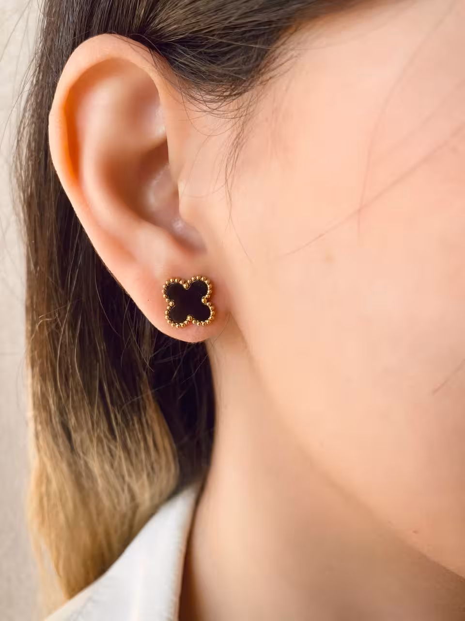 گوشواره استیل، مدل ونکلیف، با تنوع رنگ