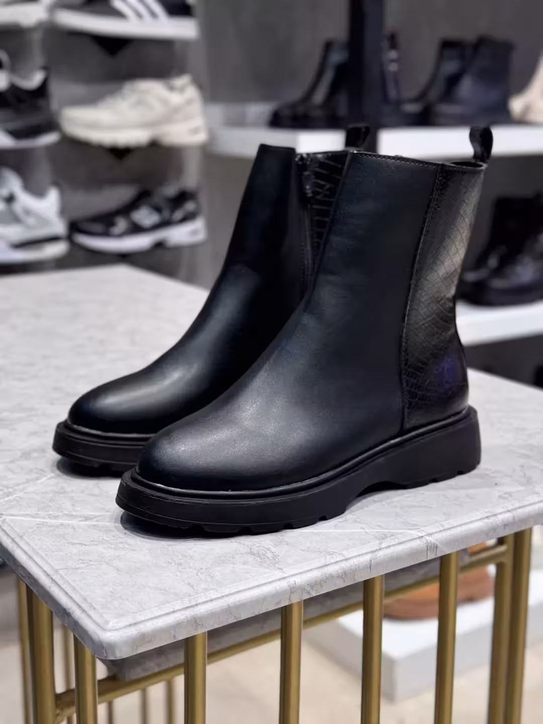 نیم بوت زنانه کد N4-133 رنگ مشکی سایز38