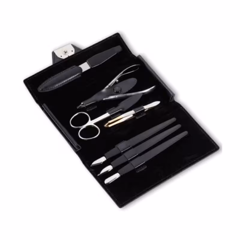 ست مانیکور حرفه‌ای زولینگن آلمان مدل FD-222-N با کیف چرمی و ابزار فولادی ضدزنگ – مناسب برای استفاده خانگی و حرفه‌ای