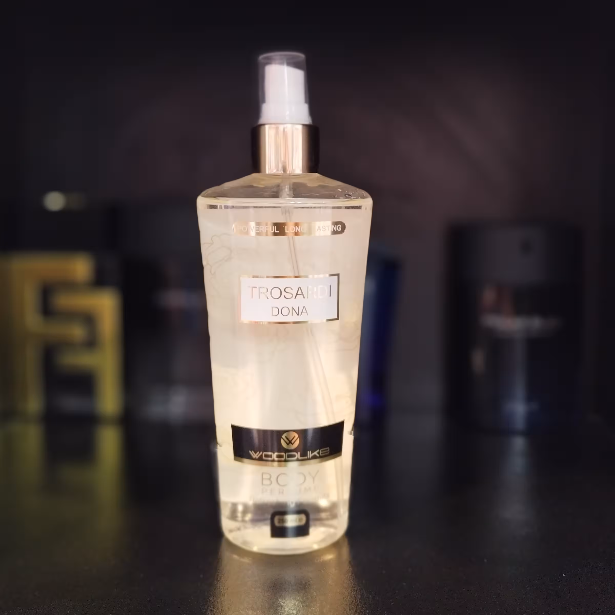 بادی اسپلشwoodlikeرایحه دونا