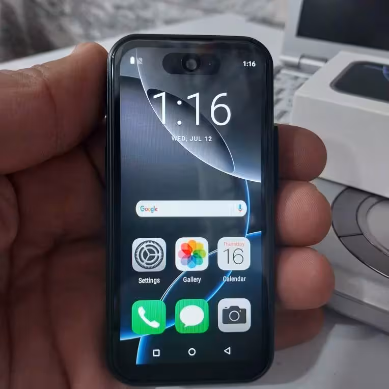 گوشی آیفون 16 مینی مدل 2025