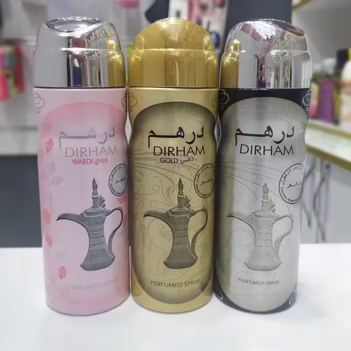 اسپری بدن عربی اورجینال  200 میل در 29 رایحه از شرکت لطافه و ارض الزعفران امارات.   رایحه ها در قسمت توضیحات نوشته شده.