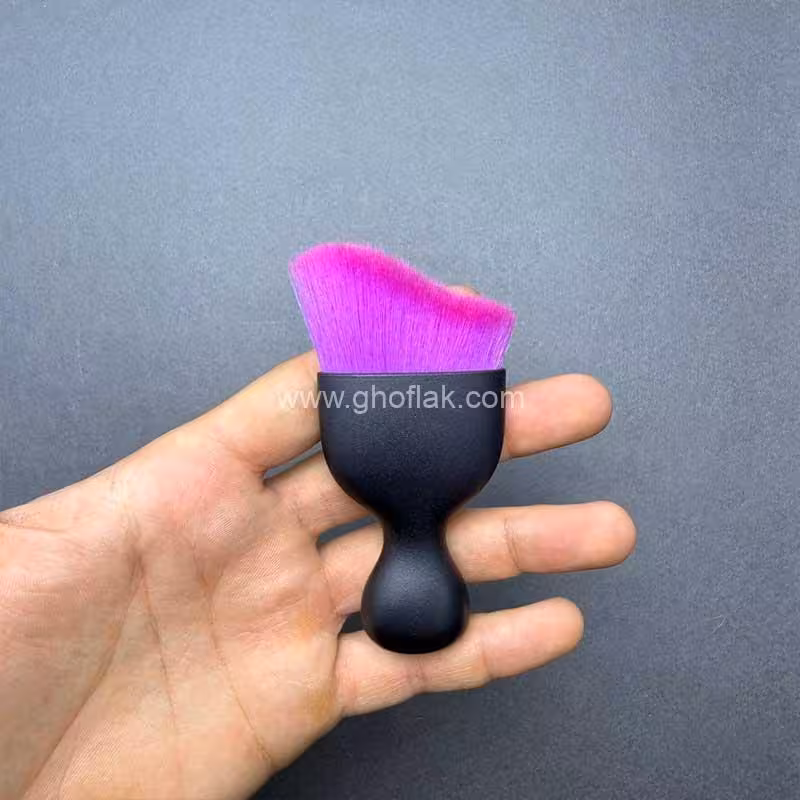 براش تمیزکننده داخل کابین خودرو سایز متوسط صورتی