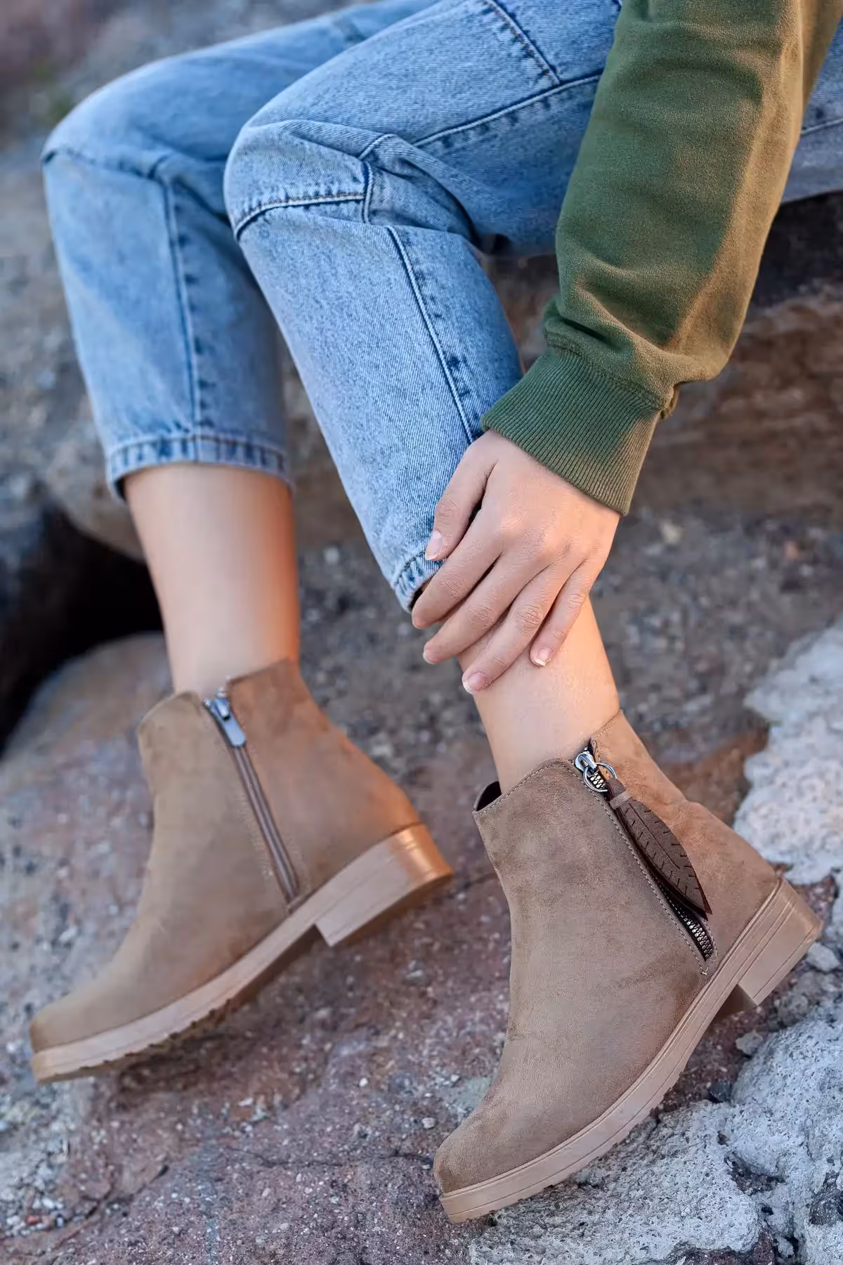 D2005 Daily Women Bot – 2414